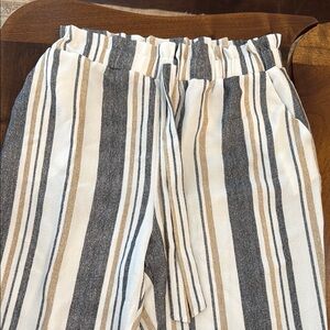 Women's Striped Chinos - Gray, White, Tan Beachy Capris size M